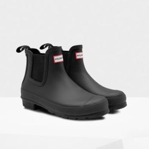 HUNTER Black boots